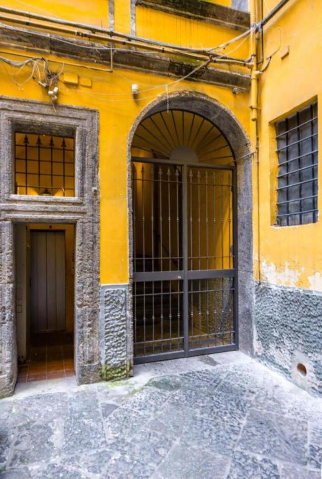 Appartamenti San Gregorio Armeno Napoli Bagian luar foto